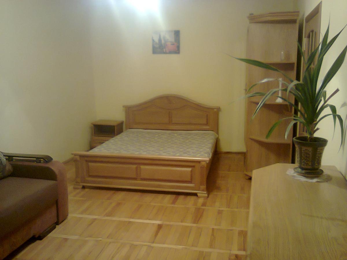 Apartment With Balcony Lviv Exterior photo